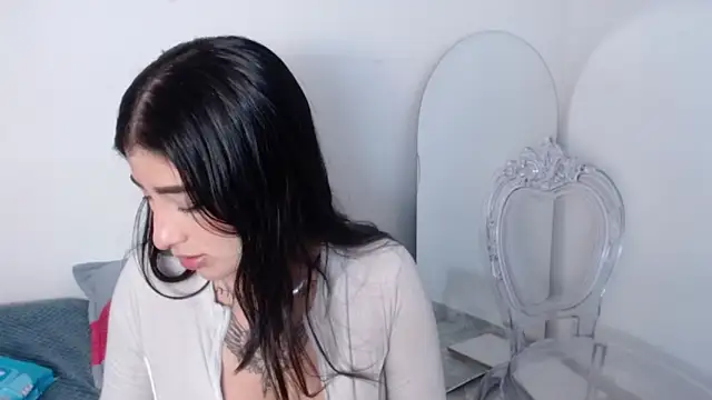 dulcinea77gp online show from January 6, 4:16 am