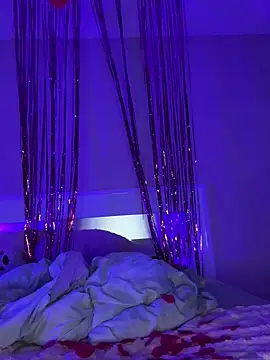 Snapshot of Kiki_hammyy chatting on February 12, 10:54 am Kiki hammyy online show from February 12, 10:54 am