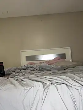 Snapshot of Kiki_hammyy chatting on February 22, 8:07 pm Kiki hammyy online show from February 22, 8:07 pm