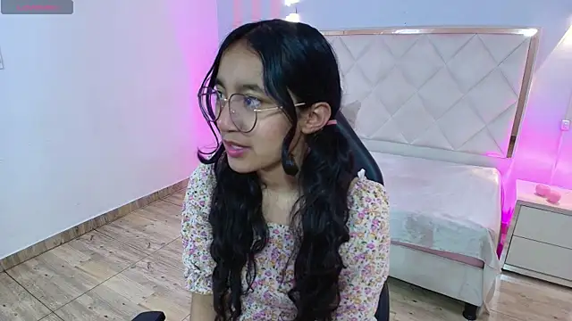 rosee tay1 online show from January 10, 11:45 am