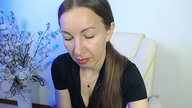 Brandy Gem online show from May 20, 7:03 am