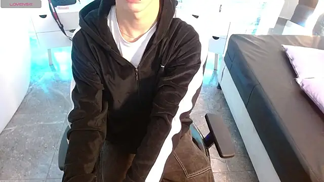 Snapshot of kaelwolf_tay chatting on November 30, 11:47 am kaelwolf tay online show from November 30, 11:47 am