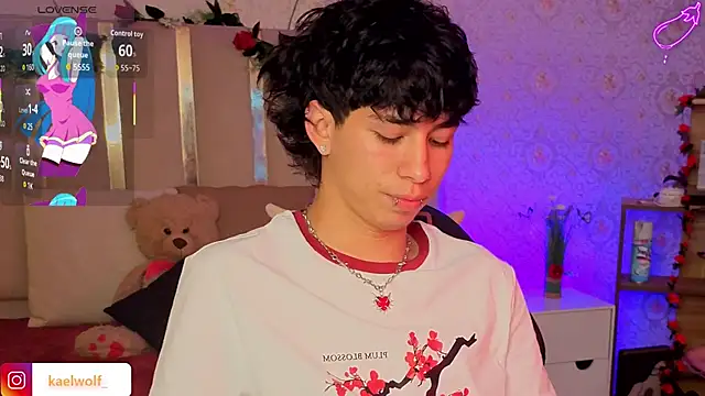 kaelwolf tay online show from March 10, 7:19 pm