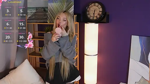 DeliciaKingdom online show from December 16, 3:44 am