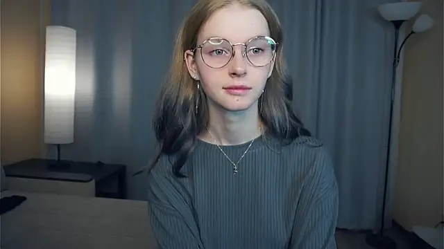 Snapshot of ToyaPletz chatting on November 29, 5:16 pm ToyaPletz online show from November 29, 5:16 pm