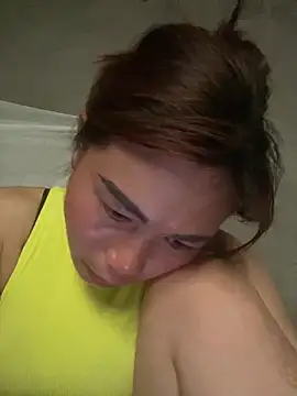 meganmeo online show from March 31, 6:14 am