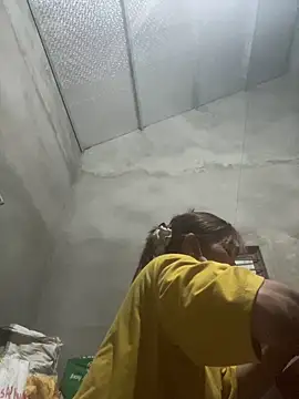 meganmeo online show from April 5, 2:25 pm