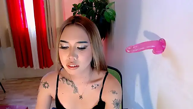 multicummer staycey online show from January 12, 7:35 am