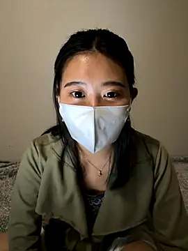 Minagi Shizuku online show from December 4, 11:13 pm