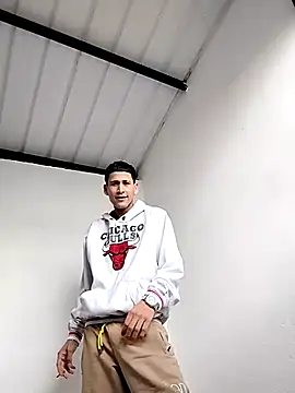 Snapshot of ThePowerofMen chatting on December 3, 1:53 pm ThePowerofMen online show from December 3, 1:53 pm