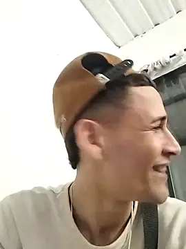 Snapshot of ThePowerofMen chatting on December 14, 7:36 am ThePowerofMen online show from December 14, 7:36 am