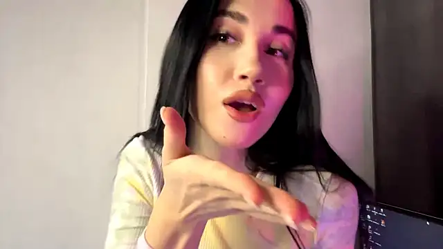 Beautyofnlka online show from November 28, 1:47 pm