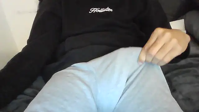 latinman7944 online show from January 9, 8:28 am