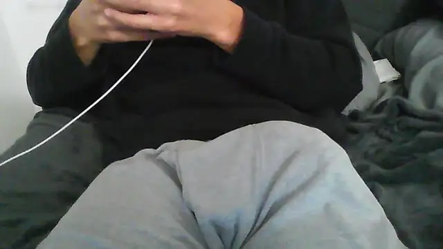 latinman7944 online show from January 12, 7:24 am