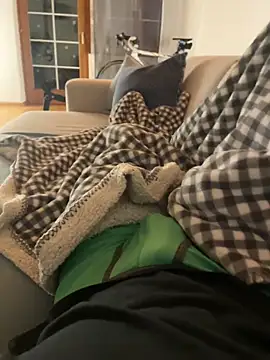 nightbound99 online show from March 2, 3:20 am