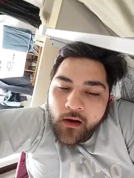 Snapshot of Koma001 chatting on February 23, 5:10 pm Koma001 online show from February 23, 5:10 pm