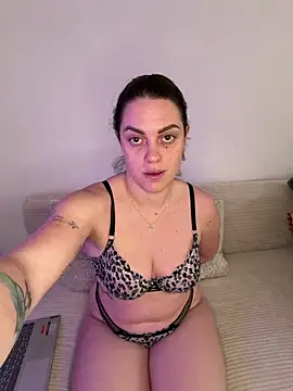 laraslittlesecrett online show from March 14, 1:49 pm