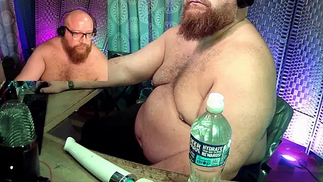 BigBearforCuddles online show from March 9, 10:25 pm