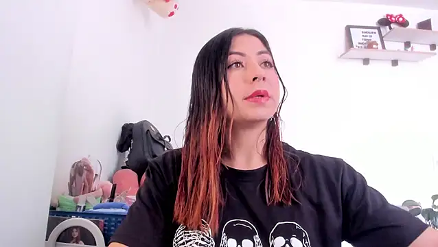 MaddieHunter online show from March 12, 3:18 pm