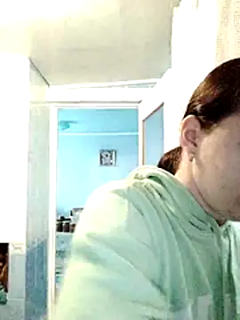 Snapshot of LoweredLockout chatting on December 14, 11:59 am LoweredLockout online show from December 14, 11:59 am