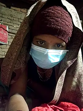 Curvy Vamikaa online show from December 5, 3:09 pm