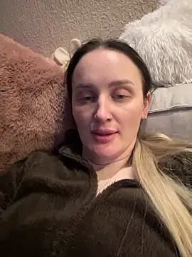 TomilaSi online show from December 17, 1:00 am