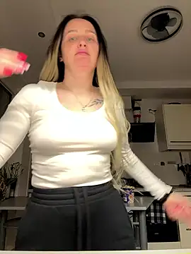 TomilaSi online show from January 15, 1:21 am