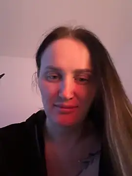 TomilaSi online show from March 5, 10:50 pm