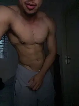 Snapshot of MoreninhoMagrinho chatting on December 16, 4:06 am MoreninhoMagrinho online show from December 16, 4:06 am