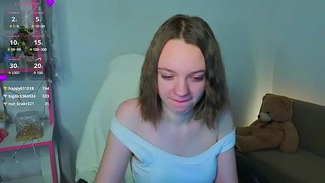 Snapshot of Olivia_Riesz chatting on February 3, 6:40 am Olivia Riesz online show from February 3, 6:40 am