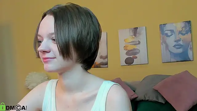 Olivia Riesz online show from April 11, 1:21 am