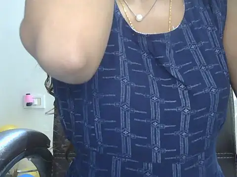 cute mahira online show from April 5, 2:36 pm