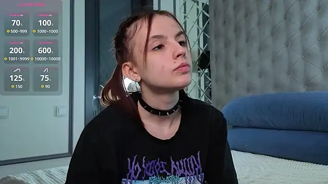 SharaSauer online show from April 13, 1:11 am