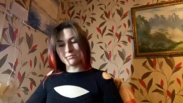 Snapshot of MangledShale chatting on November 27, 7:54 am MangledShale online show from November 27, 7:54 am