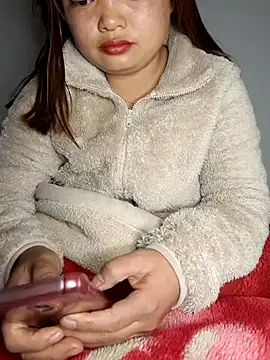 Snapshot of mai-mai-97 chatting on January 10, 2:35 am mai-mai-97 online show from January 10, 2:35 am