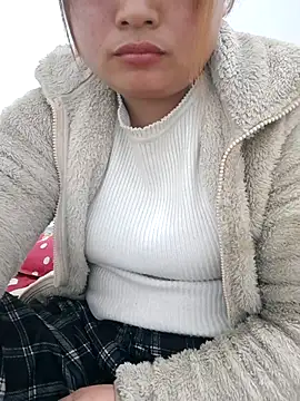 Snapshot of mai-mai-97 chatting on February 2, 12:37 pm mai-mai-97 online show from February 2, 12:37 pm