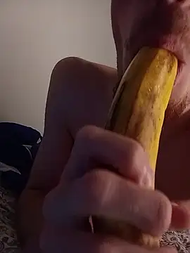 Snapshot of elias_milo chatting on December 2, 5:19 pm elias milo online show from December 2, 5:19 pm