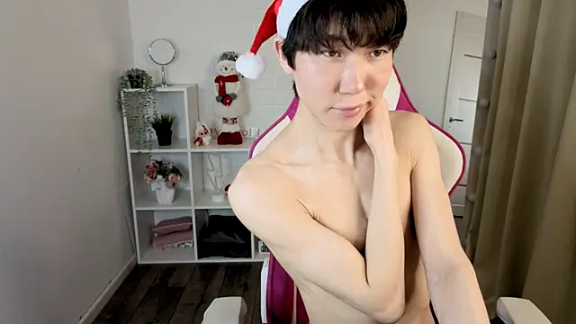 Snapshot of YugoAsian chatting on December 21, 7:48 am YugoAsian online show from December 21, 7:48 am