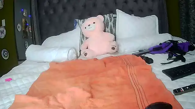 JuicyEbonyGoddess online show from February 19, 10:17 pm