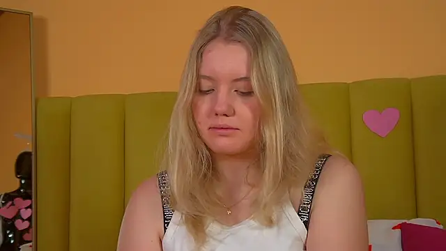 EmilyEvanse online show from February 15, 6:21 am