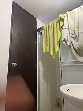 Miia moonn online show from December 18, 11:05 am