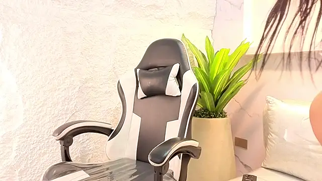 Snapshot of electra_wildtp chatting on December 4, 7:22 pm electra wildtp online show from December 4, 7:22 pm