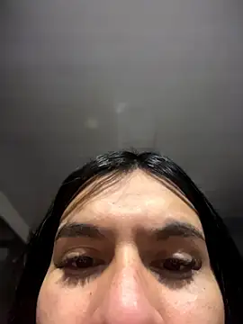 SaraAndrade  online show from April 10, 2:50 am