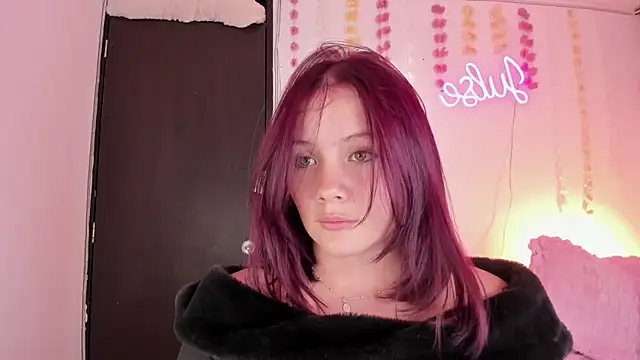 julse   online show from March 14, 12:17 am