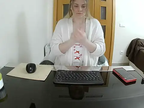 Adelyxveex online show from November 30, 10:58 pm