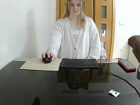 Adelyxveex online show from December 18, 11:27 am