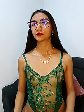 BellaaJonnes online show from December 5, 12:30 am