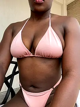 Snapshot of Milytylor chatting on November 25, 4:07 pm Milytylor online show from November 25, 4:07 pm