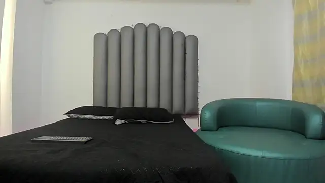 Snapshot of Megan_foro chatting on December 4, 5:28 am Megan foro online show from December 4, 5:28 am