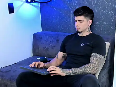 Snapshot of _mrcock__ chatting on April 12, 10:37 pm mrcock online show from April 12, 10:37 pm